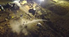 nodapl-standing-rock-freezing-water-cannons-2